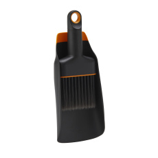 Lopatka oboustranná a smetáček 2v1 - 1071302 - Fiskars Lopatka oboustranná a smetáček 2v1 - 1071302 - Fiskars