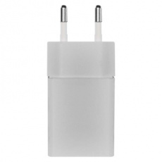 Univerzální USB adaptér BASIC do sítě 1A (5W) max. Univerzální USB adaptér BASIC do sítě 1A (5W) max.