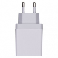 Univerzální USB adaptér PD do sítě 1,5–3,0A (30W) max. Univerzální USB adaptér PD do sítě 1,5–3,0A (30W) max.